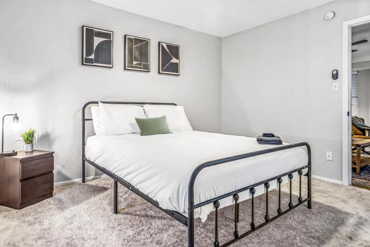 Modern 1Br Retreat Pool 10 Minutes To Austin Διαμέρισμα Εξωτερικό φωτογραφία